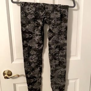 Women’s best black camo leggings